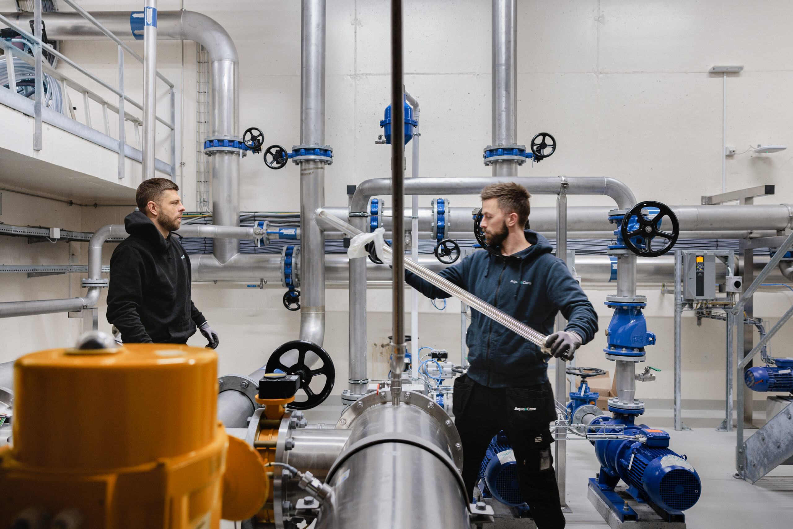 Professionell service och reservdelar till UV-anläggningar: UV-lampor, kvartsrör och tillbehör för optimal desinfektion.